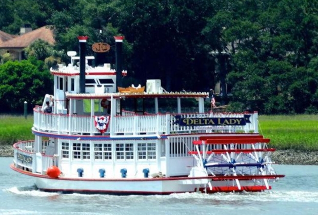 Delta Lady river boat mid voyage