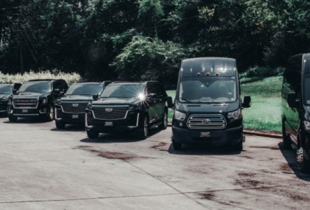Mercedes car service fleet 