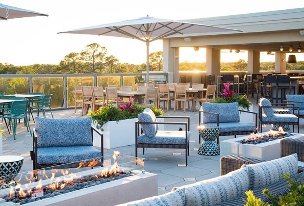 Marriott patio lounge