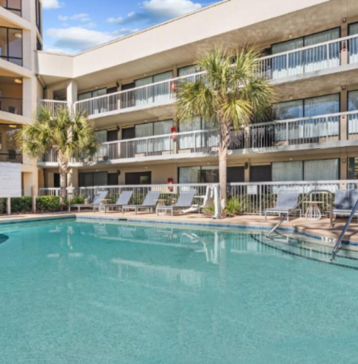 Teacher, Veteran and First Responder Getaways - Pool